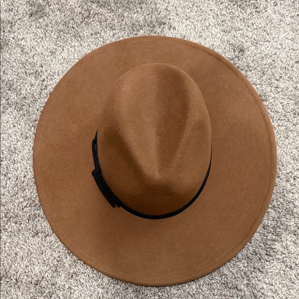 Universal Thread Wide Brim Felt Fedora Hat in Chestnut Brown